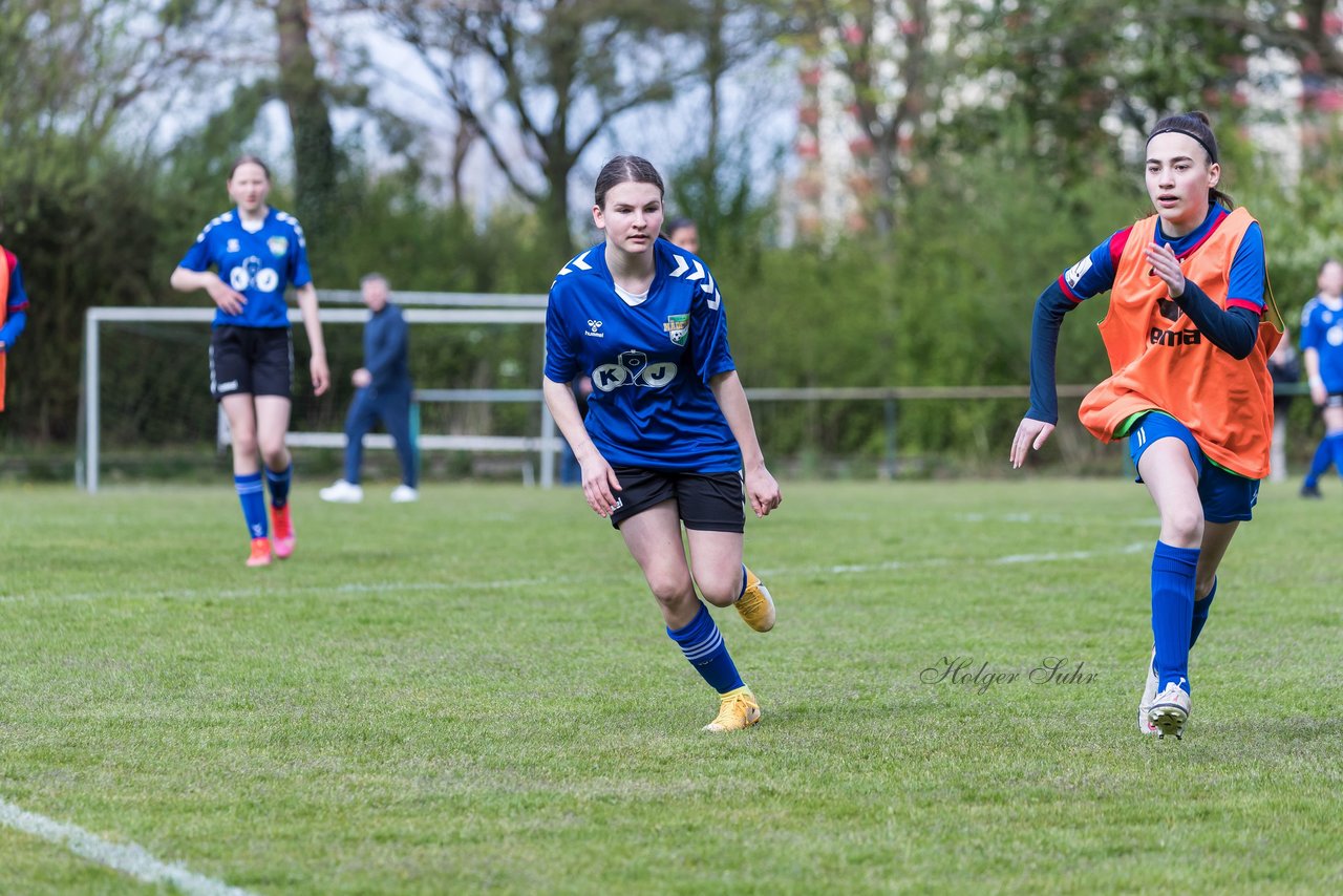 Bild 60 - wCJ VfL Pinneberg - Alstertal-Langenhorn : Ergebnis: 0:8